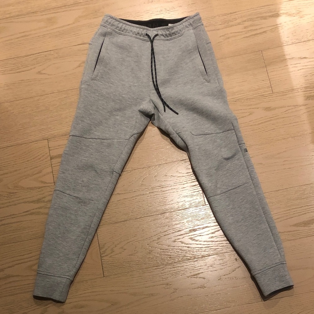 American Eagle Gray Joggers